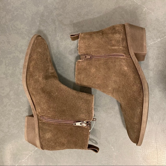 NWT attention sz 6 Mattie brown suede distressed ankle booties - Picture 8 of 14